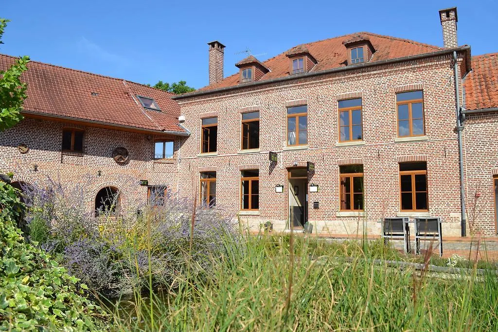 Le Domaine Des Cigognes Hotel Ennevelin 3*,