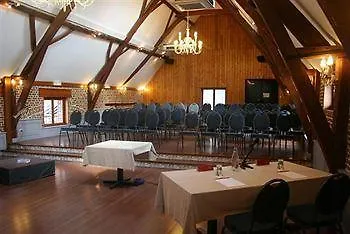 Le Domaine Des Cigognes Hotel Ennevelin