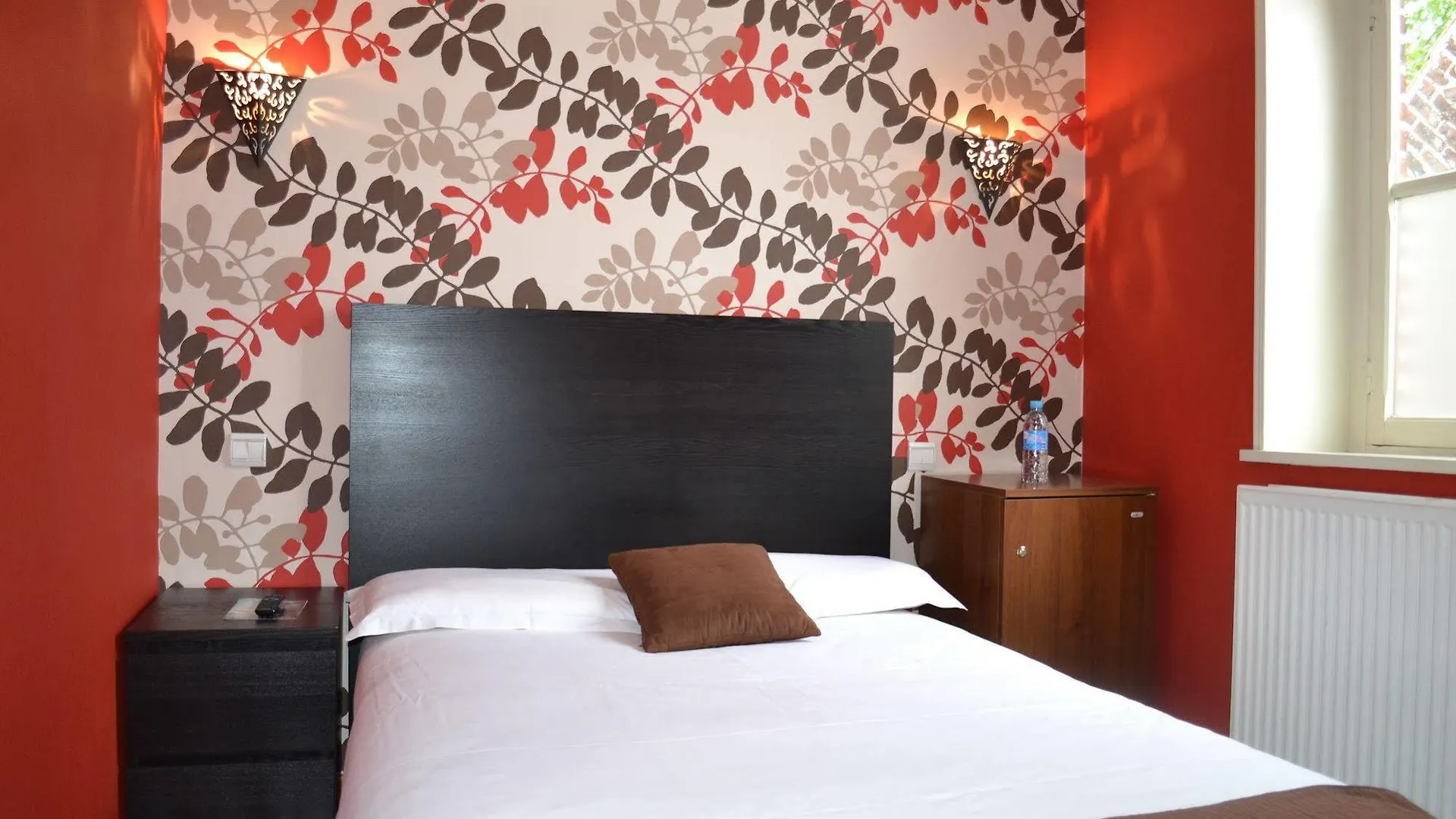 Le Domaine Des Cigognes Hotel Ennevelin 3*,